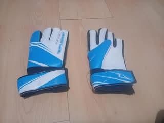 Luvas para ser guarda redes