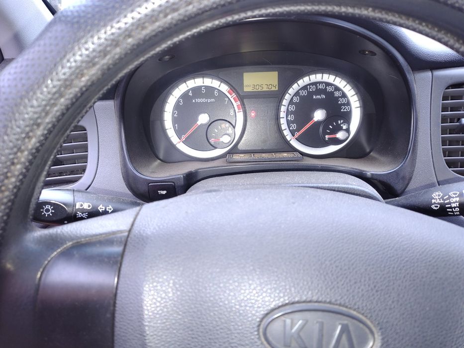 Kia rio звичайний продаж