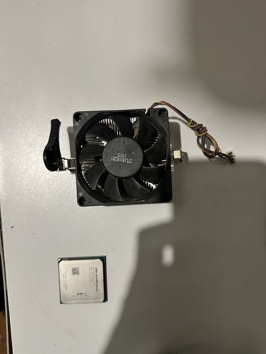 Продаж комплектуючих