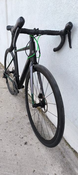 CUBE ATTAIN SL DISC,Shimano 105(hydraulika/sztywne osie),Rozmiar 53/M