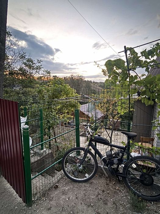 Уютная Дача на холме в тихом месте