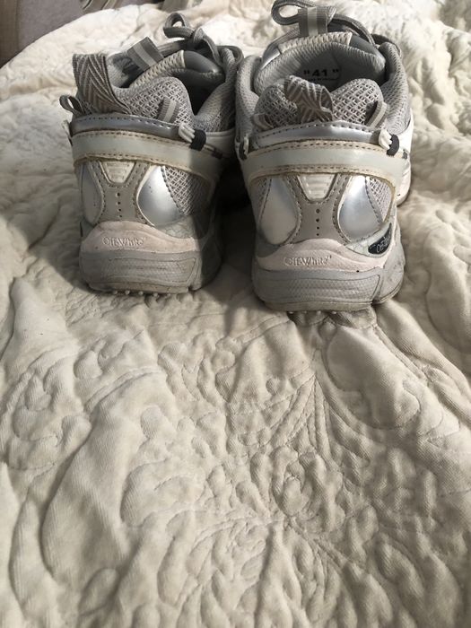 Off White Be right back