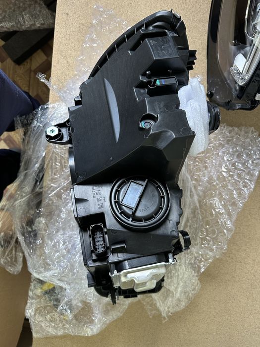 Фари фара фары Mercedes C-Class W206 C206 2021 2022 2023 2024
