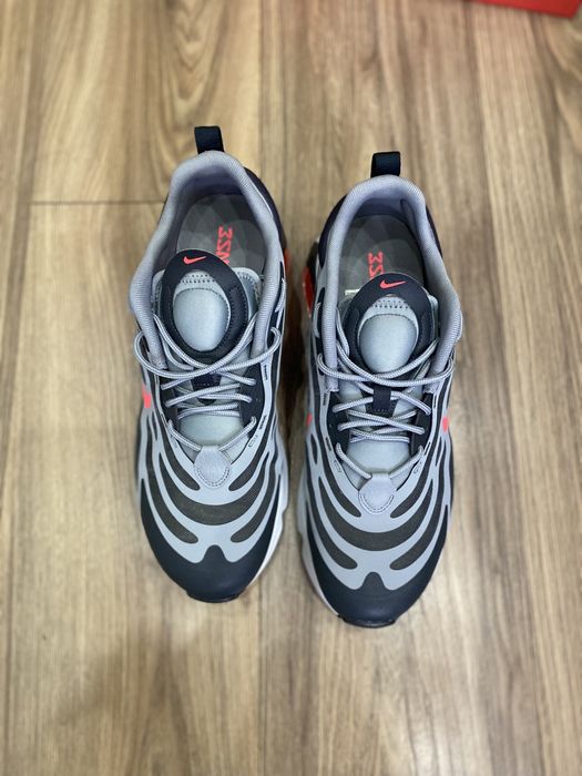 Продам кроссовки NIKE 44 размер 28 см