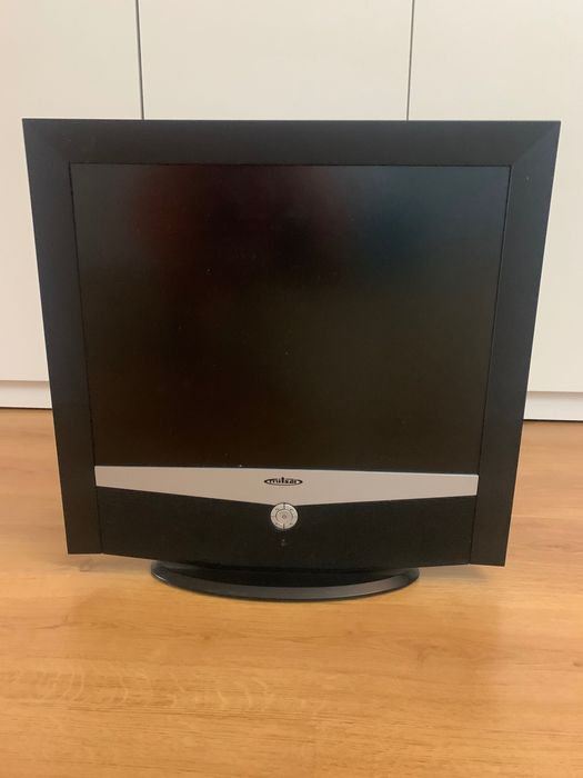 Tv Mitsai com comando