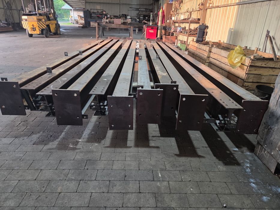 Konstrukcja ramy hali 11 x 20 x 5m