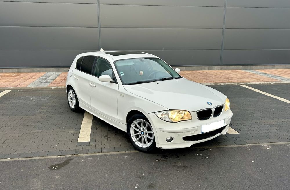 Bmw 1 e81 2007 biała * klima* szyberdach* PDC