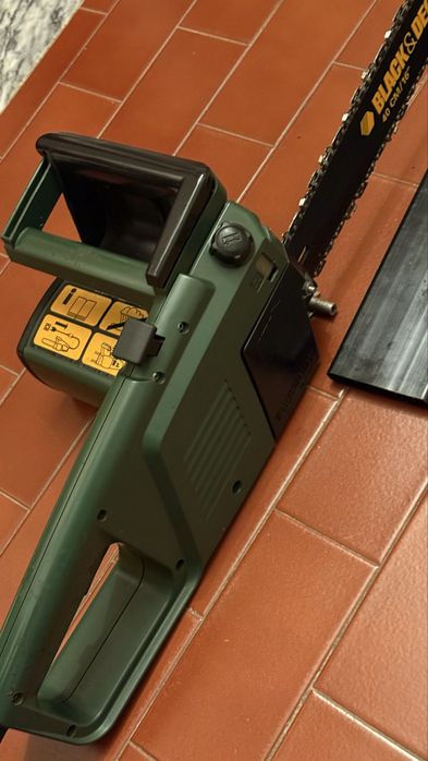 Serra elétrica como nova