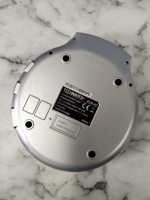 Stary discman Technika