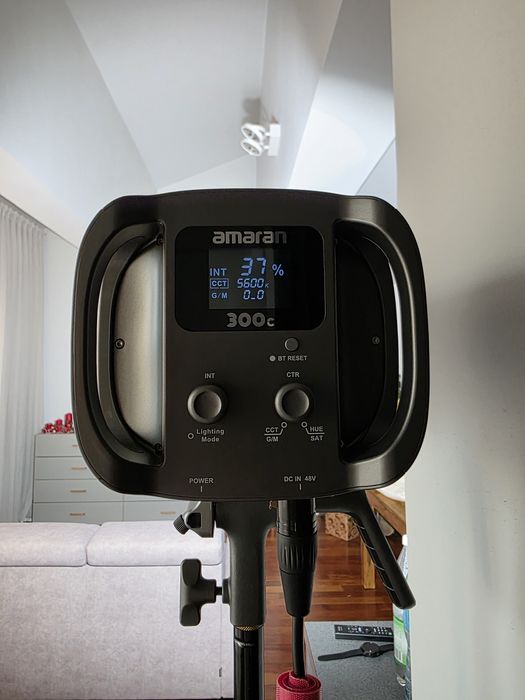 Lampa LED Amaran 300c – jak nowa | Pełna moc RGB