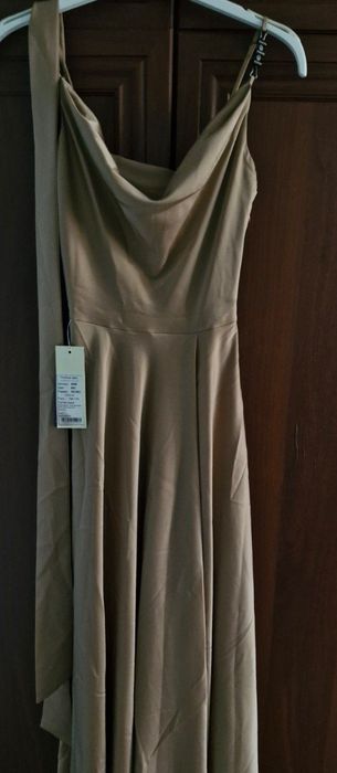 Нова вечірня сукня