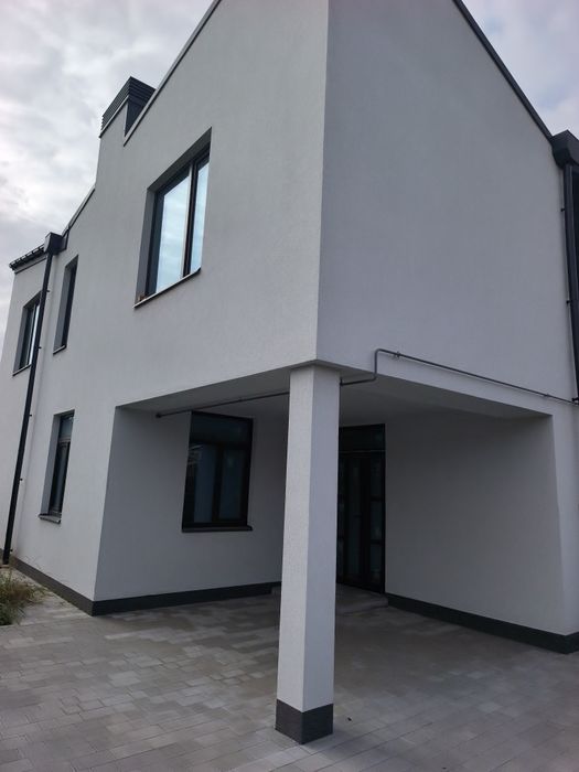 Продаж таунхаусу Військбуд