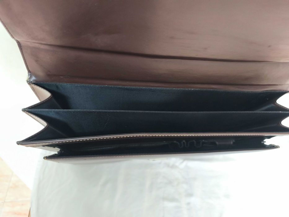 Mala tipo pasta de documentos castanha