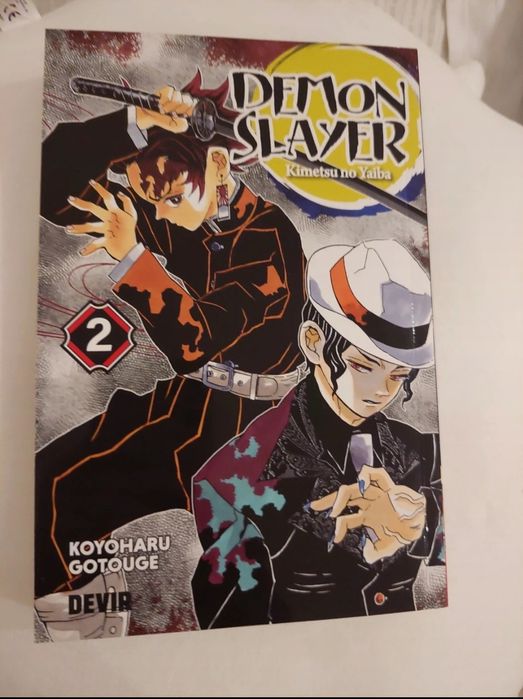 Vários mangas novos por 7€