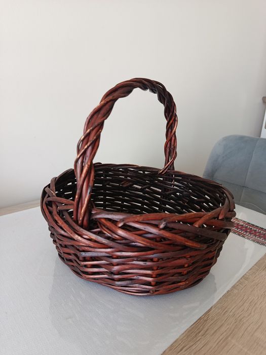 Натуральна корзина з лози