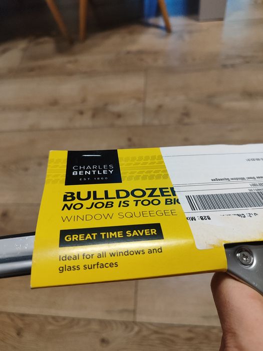 Charles Bentley, model Bulldozer 355mm, ściągacz do wody