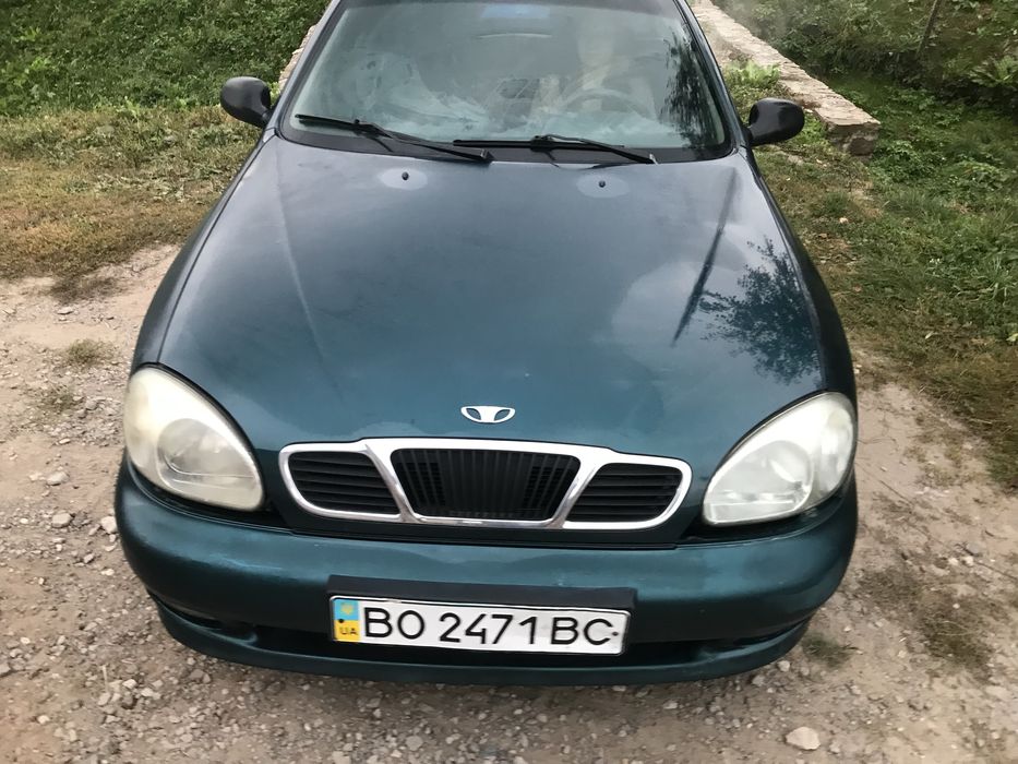 Автомобіль lanos