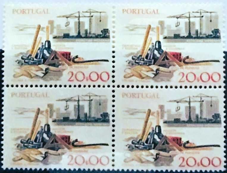 Quadra de selos novos de 20$00-Inst. trabalho c/tarja fosf. curta-1978