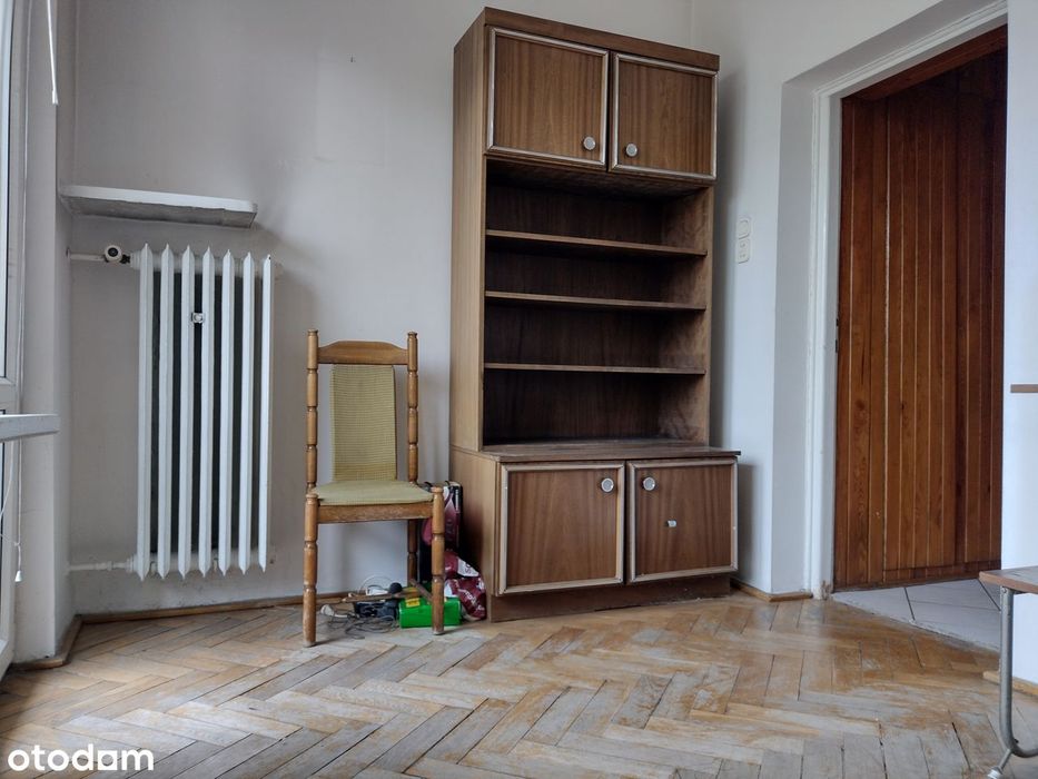 Doły/klimatyczne 4 pokoje dla amatorów cegły