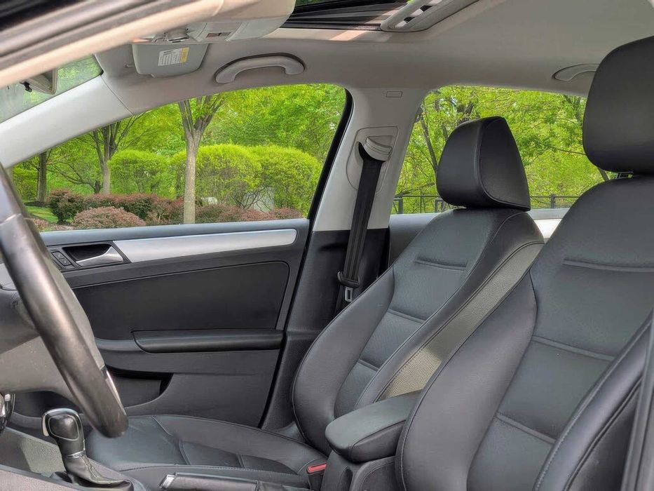Volkswagen Jetta      2013