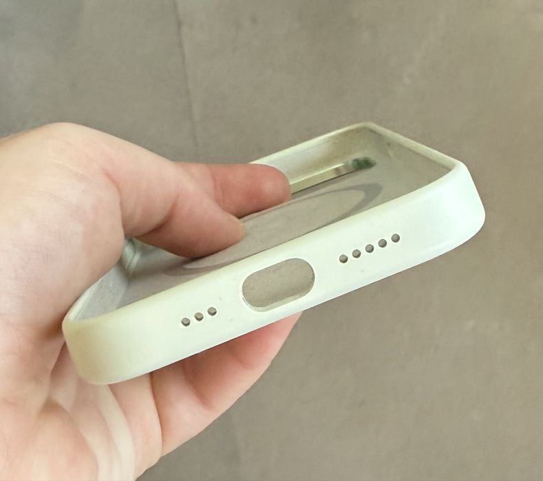 Capa para iPhone 13 Pro em silicone