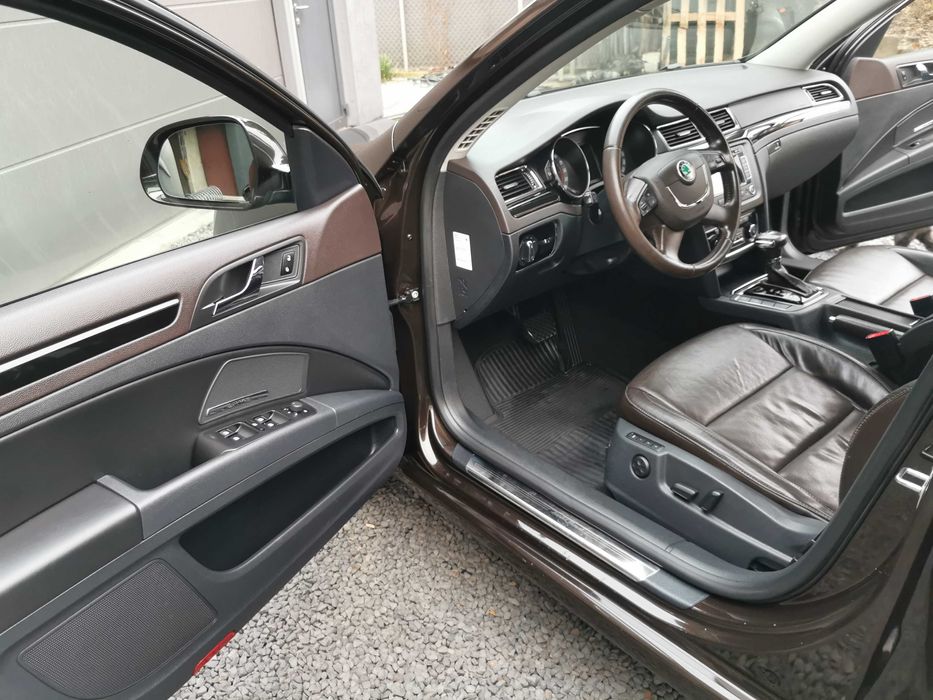 Skoda superb L&K Laurin & Klement 2.0 tdi cr