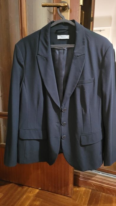 Fato preto completo novo a estrear