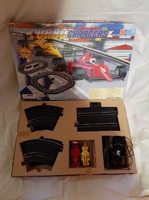 Продам отличную детскую игру turbo chargers.