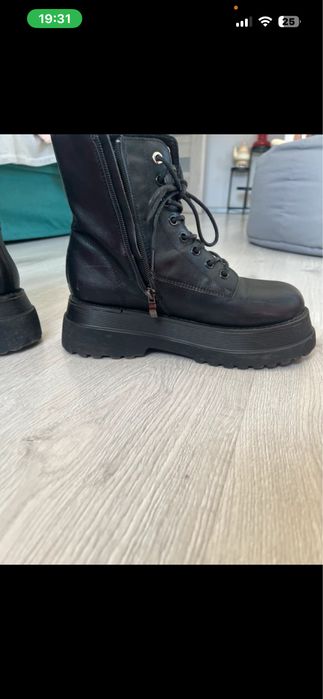 Trapery GOE  r. 38 skora czarna