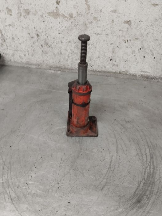 Vendo macaco hidráulico