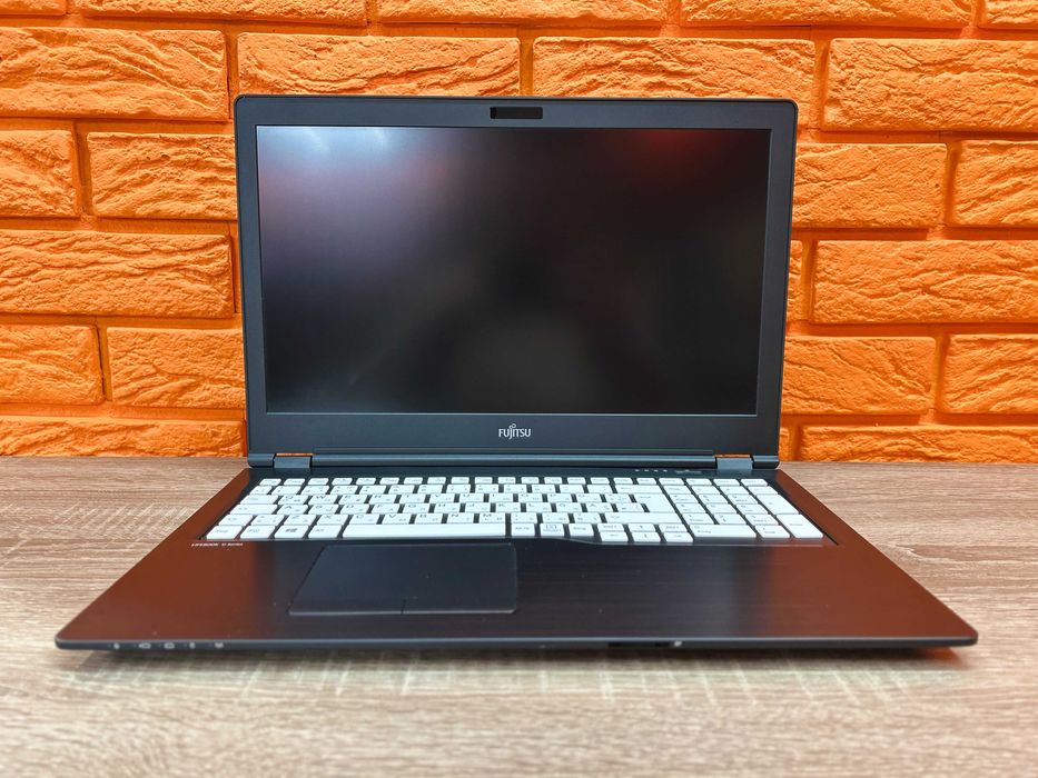 Ноутбук 15.6" Fujitsu U757 (1920x1080) IPS/i5-6200U, 8 RAM, 512 M2 SSD/Type-C + Гарантія 1 рік