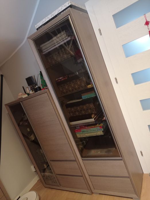 Witryna z przydymiona szybą