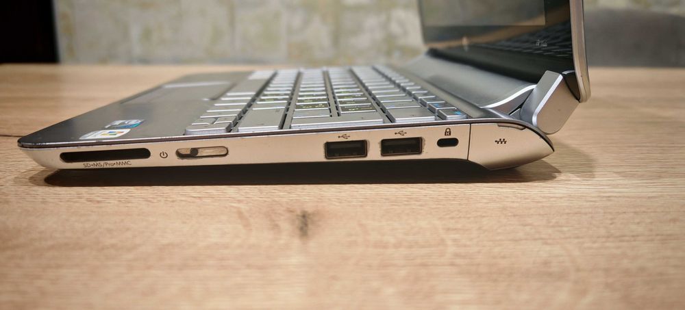 Ноутбук hp mini 210-2100