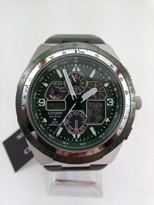 Часы Citizen Skyhawk A-T JY8147-01X радиоконтроль, вечник, солнечная батарея, сапфир