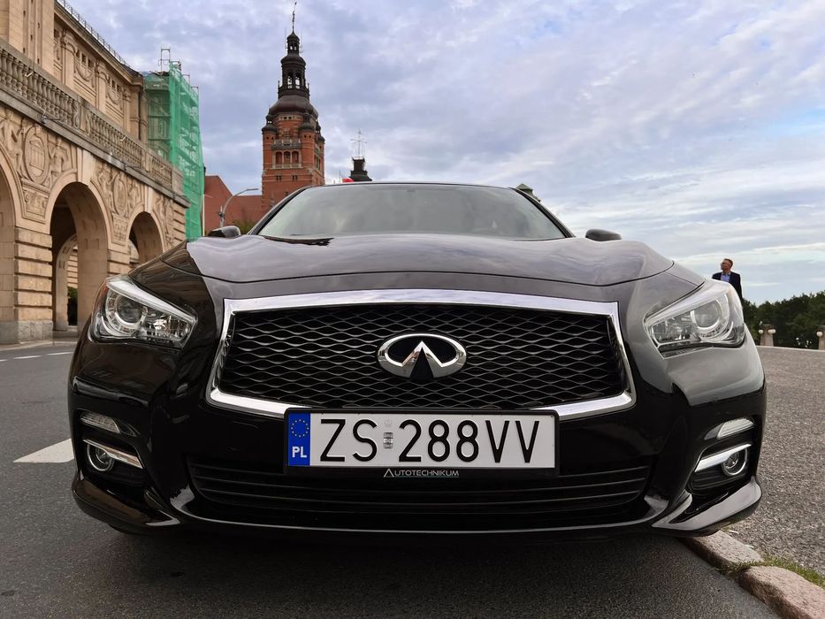 Infiniti Q50 Bezwypadkowy, AWD premium, bose 16głośników, niski przebieg-serwis ASO