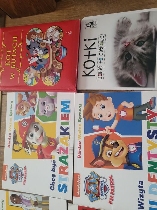 Książki paka 13 szt Psi Patrol Hello Kitty Kotki