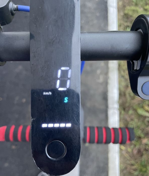 Електро самокат.