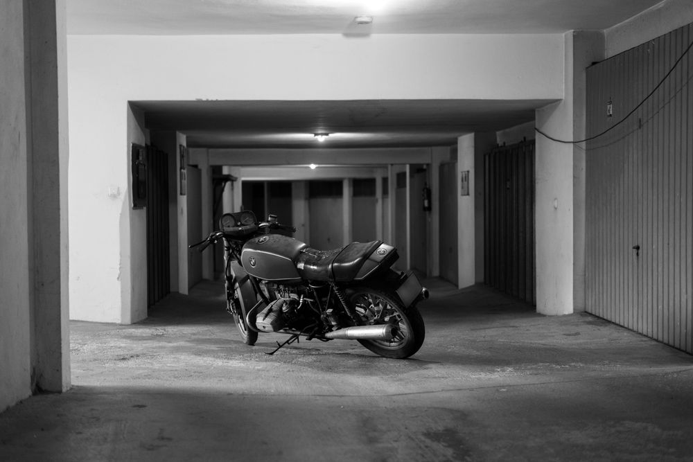 BMW R45 Boxer  – Clássica para Restauro / Café Racer