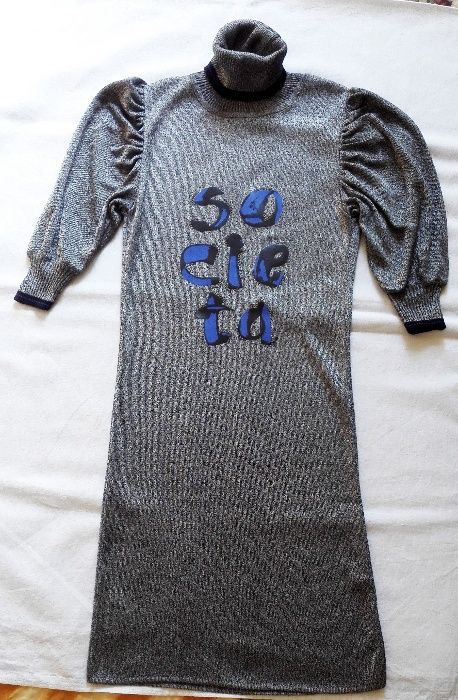 Платья трикотажное итальянское фирмы Societa. Размер XS