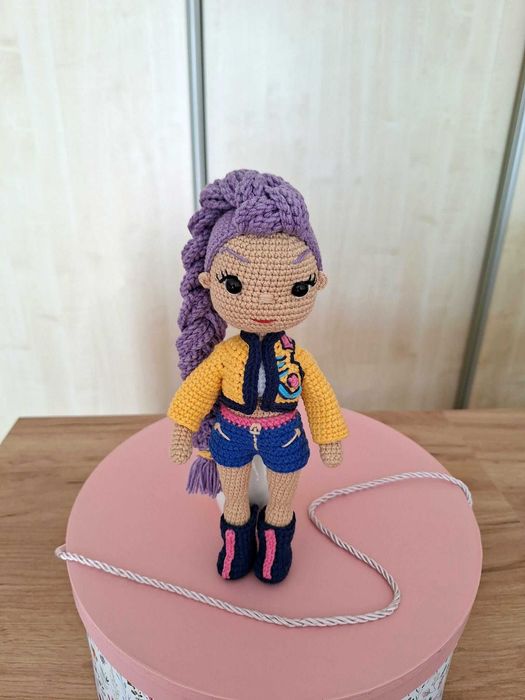 Rumi, lalka na szydełku, handmade, k-pop