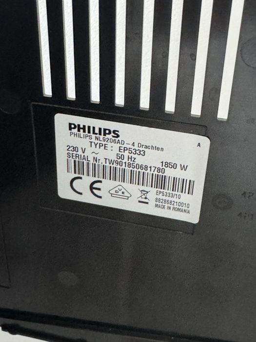 Кофемашина PHILIPS EP 5333/10 из Германии обслужена гарантия