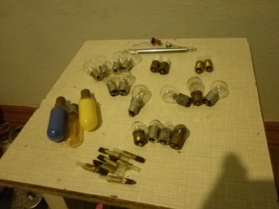 Лампочки для авто, техники, приборов, гирлянд