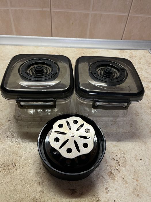 Знижка. Продам професійний вакуумний блендер-соковижималку