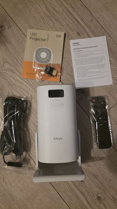 Mini przenośny projektorAuto Keystone AKIYO O3 Projektor Bluetooth