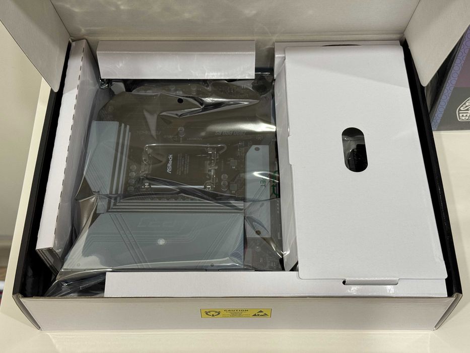 Комплект Intel Ultra 7 265KF/32GB DDR5/ASRock Z890 Pro RS +CM 240L AIO