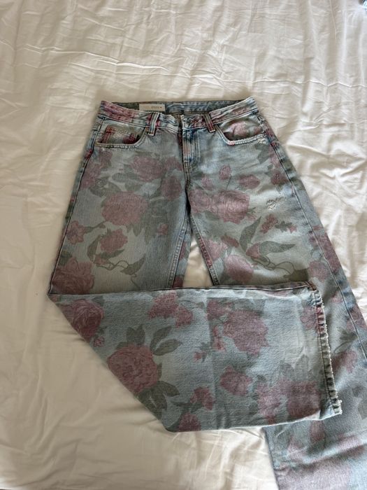 Джинси в троянди Zara