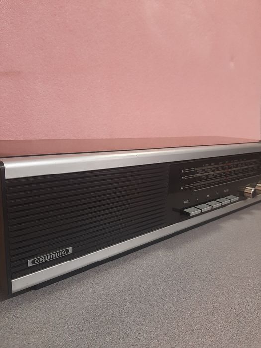 Rádio grundig type rf450