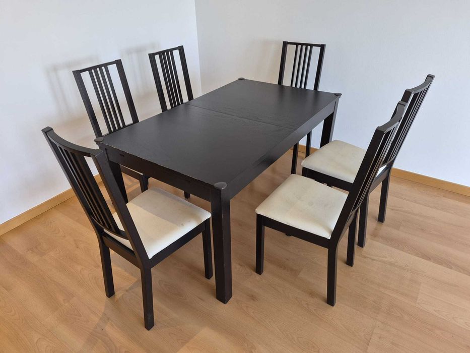 Mesa Extensível IKEA BJURSTA (Preto-Castanho) + 6 Cadeiras BÖRJE