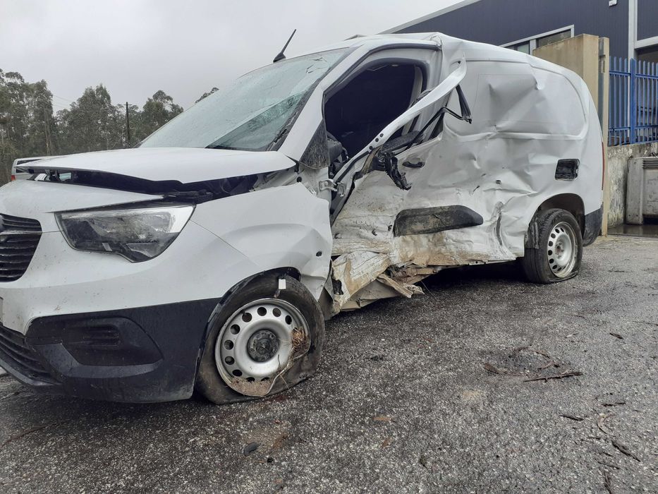 OPEL COMBO -  CARRO PARA PEÇAS