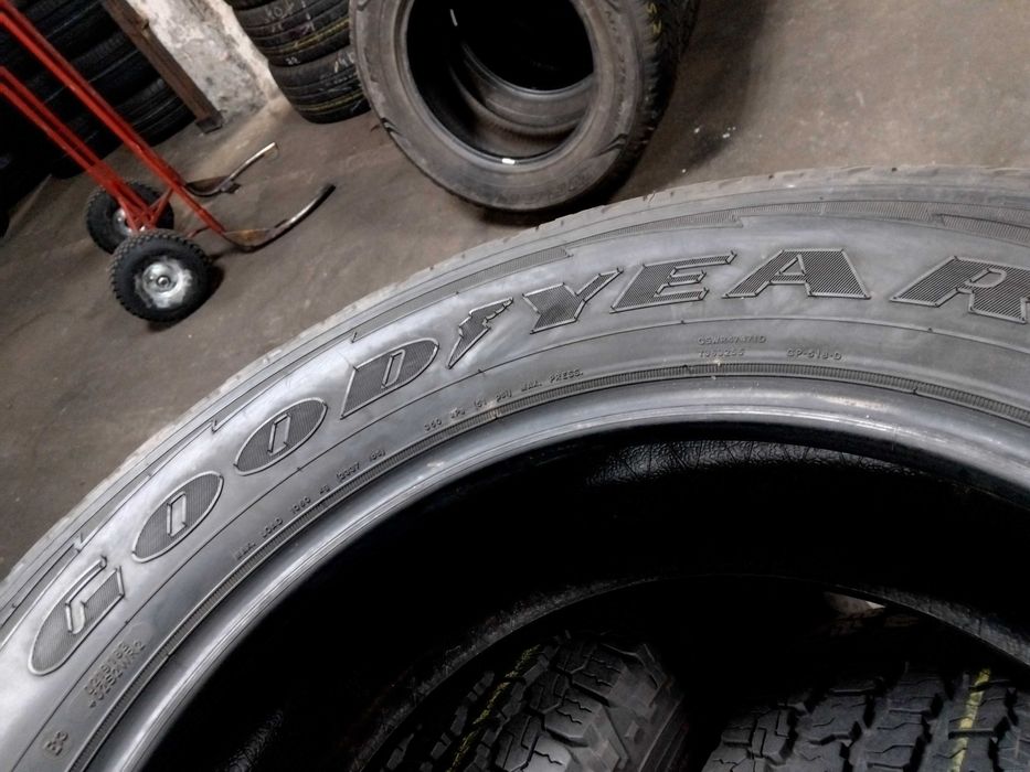 Шини бу 265/60 R18 Goodyear Wrangler Комплект